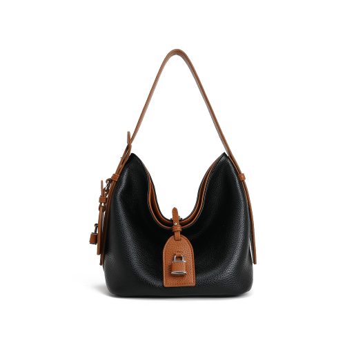 軽量大容量レディースショルダーバッグ