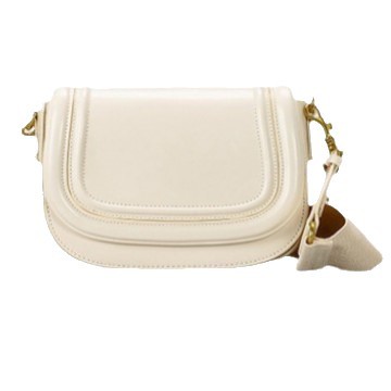 軽量フラップショルダーバッグ